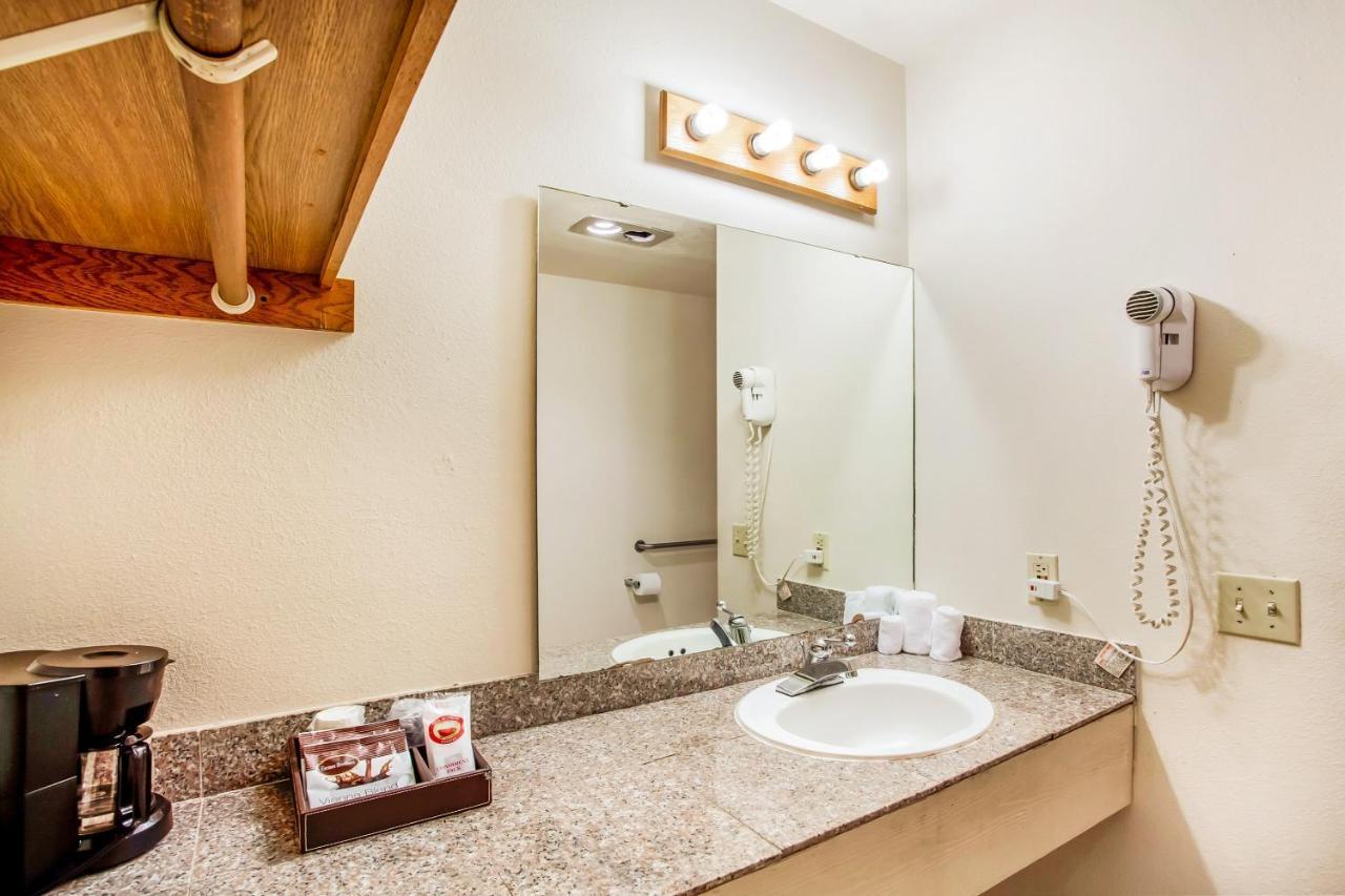 Arlington Motor Inn מראה חיצוני תמונה